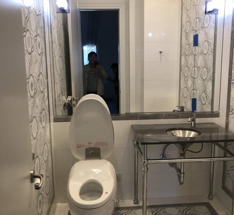 new york bathroom mirror